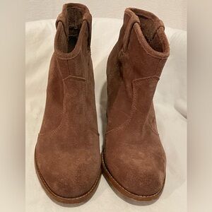 Splendid Tan Suede Ankle Booties